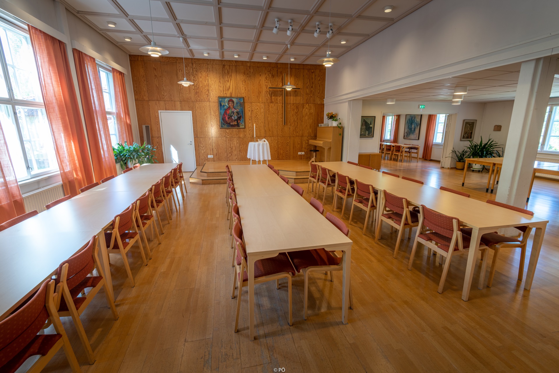 Hämeenlinna-Vanajan seurakunnan Vanajan seurakuntakoti sisältä